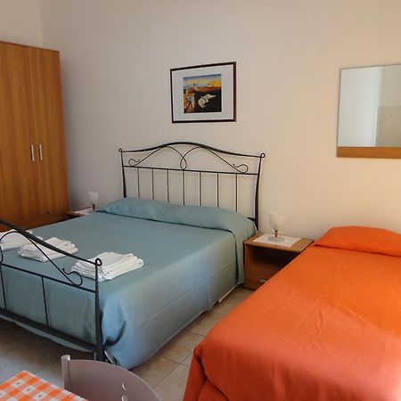 B&B Villa Teresa Lecce Bagian luar foto