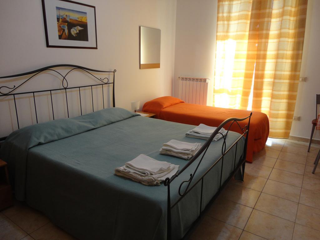 B&B Villa Teresa Lecce Bagian luar foto