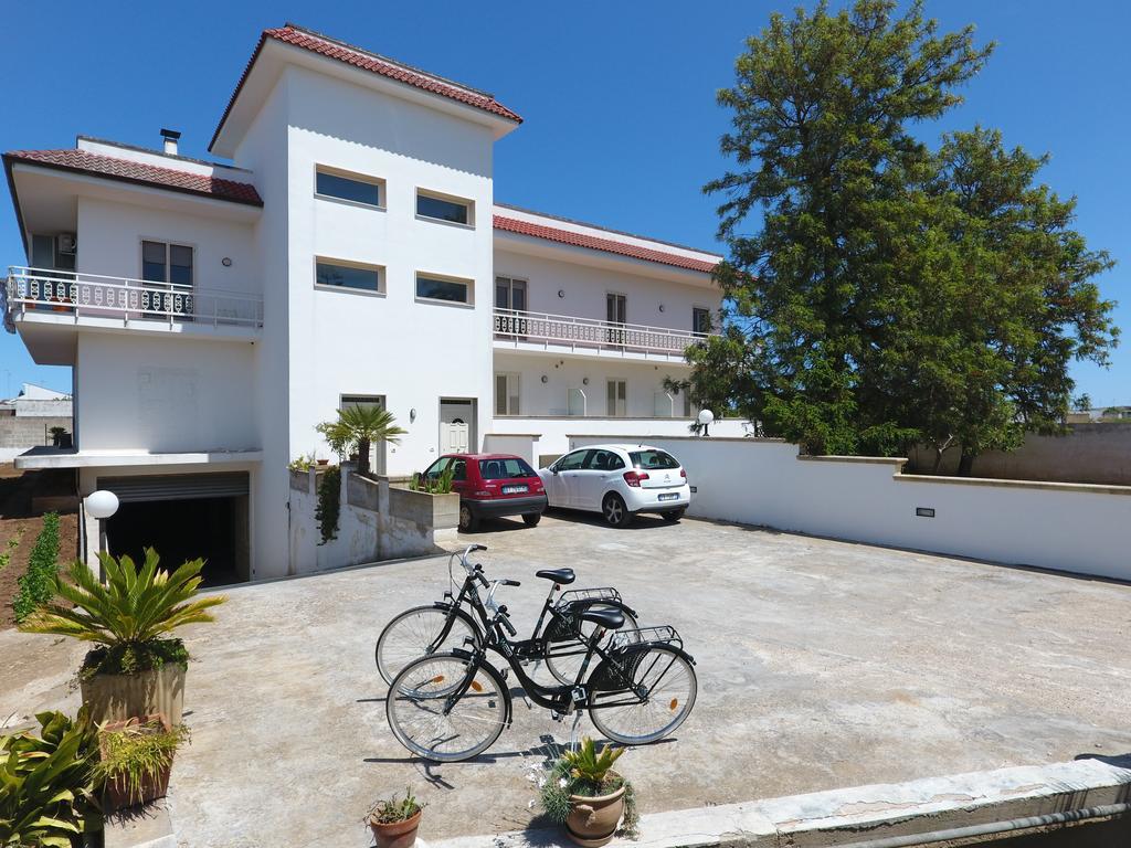 B&B Villa Teresa Lecce Bagian luar foto